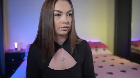 Tiffany online show from October 7, 9:00 pm