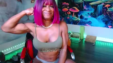 Snapshot of tiffanilove chatting on October 30, 1:33 pm Tiffani Love online show from October 30, 1:33 pm