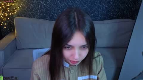 Tiffany online show from March 9, 8:52 am