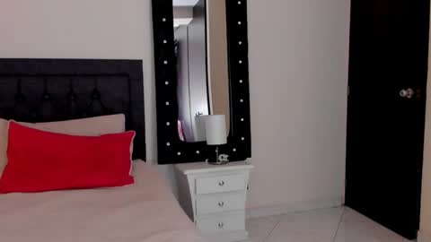 VAL online show from October 25, 10:21 pm