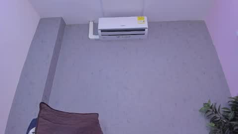 tiffany_mendez online show from January 5, 5:27 pm