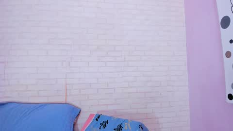 tiffany_mendez online show from September 13, 1:46 pm