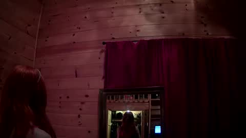 tiffanycase384727 online show from October 22, 10:07 am