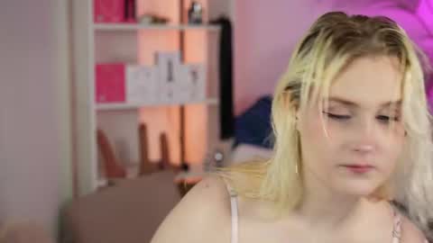 tiffanyjons online show from July 4, 7:06 pm