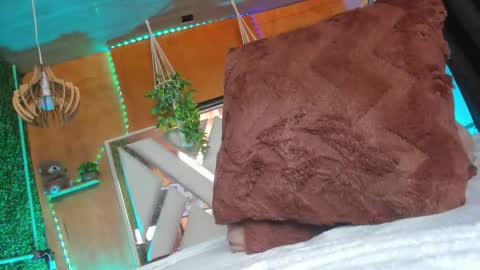 tiffanyy_deluxe online show from March 5, 3:54 pm