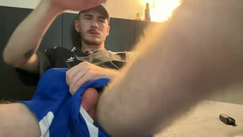 tigerniko online show from April 19, 6:14 am