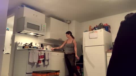 tiltmode420 online show from January 1, 1:47 am