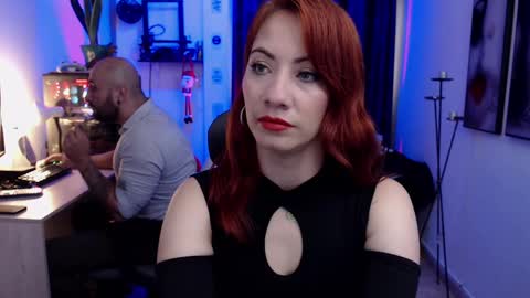 evelyn and leon online show from December 18, 10:24 pm