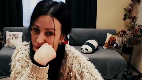 Luisa online show from February 13, 11:50 am