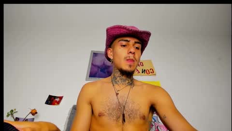 Snapshot of timewith_sebas chatting on September 22, 4:00 pm salem online show from September 22, 4:00 pm