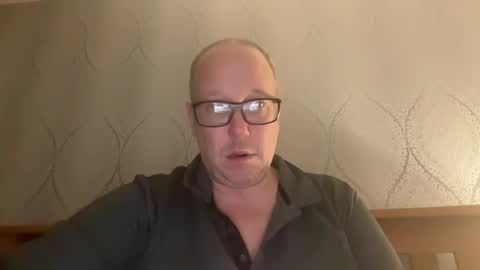 timtim19781978 online show from March 5, 7:12 pm