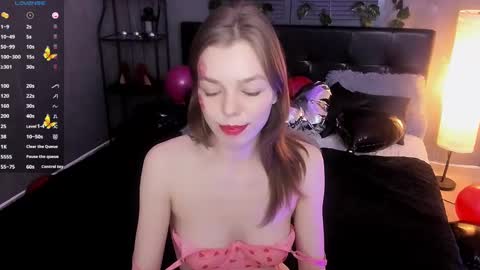 Tina Tayllor MY SHEDULEMondayTuesdaySaturdaySunday online show from February 14, 7:23 pm