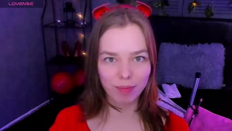 Tina Tayllor MY SHEDULEMondayTuesdaySaturdaySunday online show from March 9, 7:15 pm