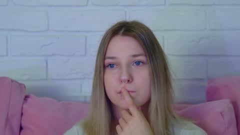 TinaBurton online show from March 25, 4:25 pm