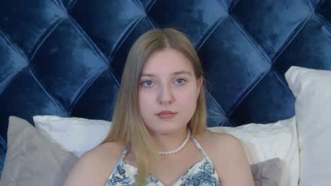 TinaBurton online show from April 19, 6:10 pm