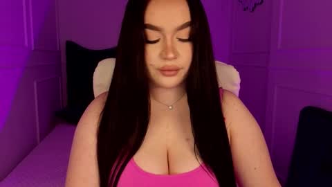 hi im curvy babyface girlie Tina online show from March 18, 8:09 am