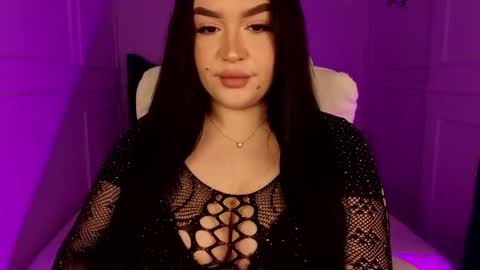 hi im curvy babyface girlie Tina online show from March 16, 8:07 am