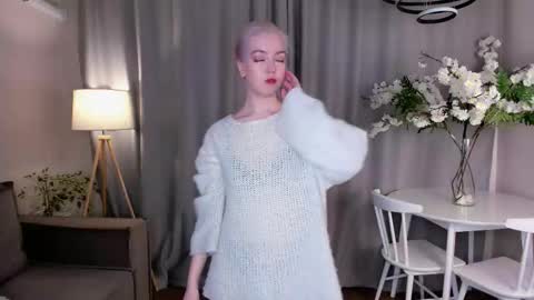 Annie online show from October 21, 9:40 pm