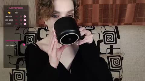 Tina online show from December 18, 5:14 am