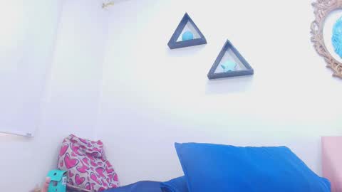 tinkerbell online show from September 17, 7:39 pm