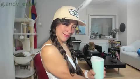 Tiny online show from September 23, 4:06 am