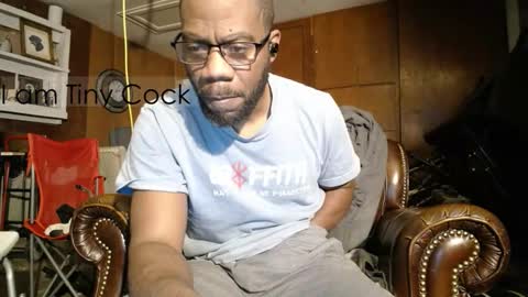 tinycock_1979 online show from December 16, 1:06 pm