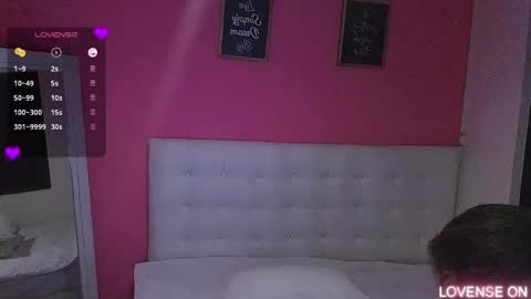 LITTLE MIKAELA   online show from March 11, 2:53 am