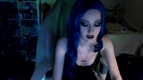 Dahlia Browne online show from November 1, 7:51 am