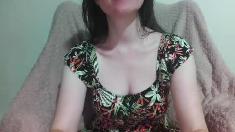 TinyyTina online show from July 19, 8:28 am