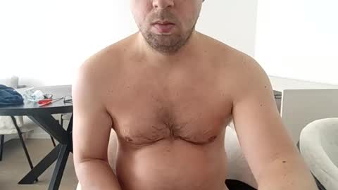 titsthebest online show from March 27, 8:37 am