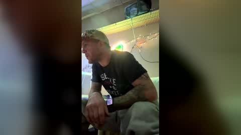 tittybabysgarden online show from March 4, 2:52 am