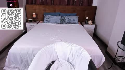 2 GMT Mo Tu We Th Fr 10am-4am online show from October 7, 11:45 pm