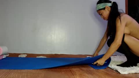 LuckyLaura online show from September 9, 5:18 am