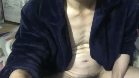 small man online show from December 18, 12:10 am