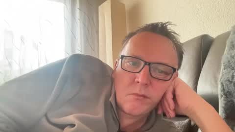 Tom online show from February 7, 3:08 pm