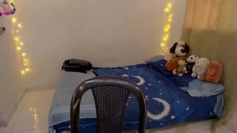 Tom Blue online show from December 18, 6:14 pm