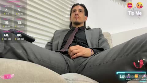 Snapshot of tom_blunt96 chatting on February 23, 11:00 am TOM online show from February 23, 11:00 am