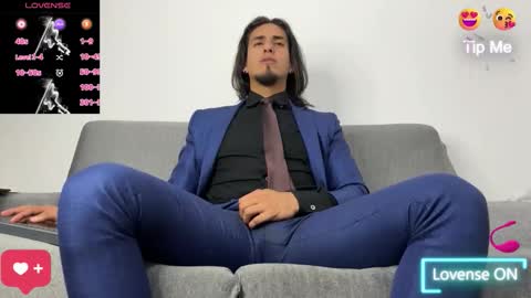 Snapshot of tom_blunt96 chatting on September 12, 10:01 pm TOM online show from September 12, 10:01 pm