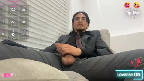 Snapshot of tom_blunt96 chatting on February 26, 4:52 am TOM online show from February 26, 4:52 am