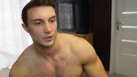 Snapshot of tom_fordd chatting on September 25, 6:53 am Tom online show from September 25, 6:53 am