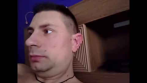 tom_horny84 online show from March 22, 10:08 am