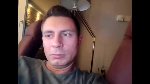 Snapshot of tom_horny84 chatting on December 2, 10:51 pm tom_horny84 online show from December 2, 10:51 pm