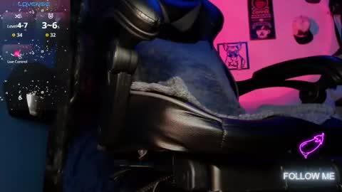 tom_kio online show from January 17, 11:24 pm