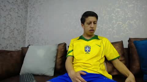 Tom online show from April 20, 8:34 pm