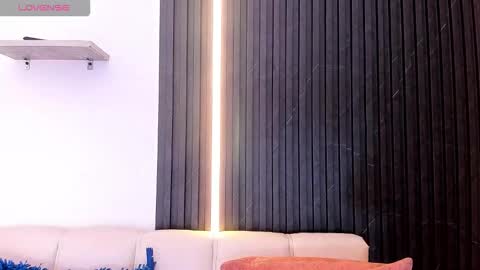 Tom muscle1 online show from October 17, 12:20 pm