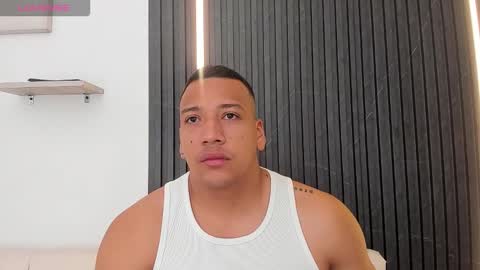 Tom muscle1 online show from September 9, 11:43 am