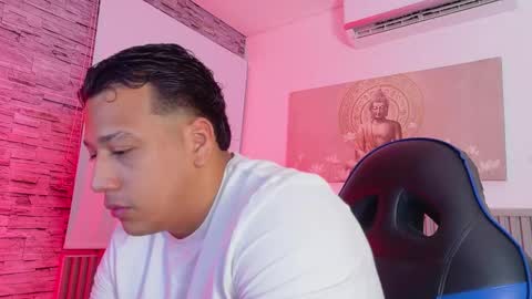 Tom muscle1 online show from February 11, 11:58 am