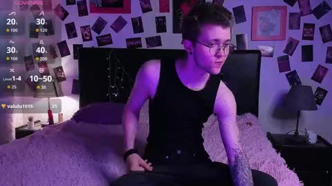 tomas_norton online show from May 22, 8:59 pm