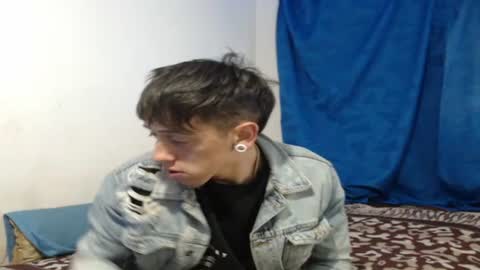 tomas_turbado_ online show from August 7, 8:34 am