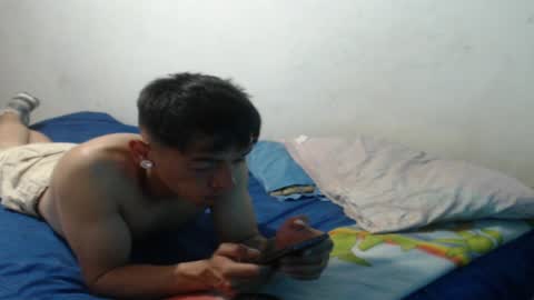 tomas_turbado_ online show from March 26, 5:46 am